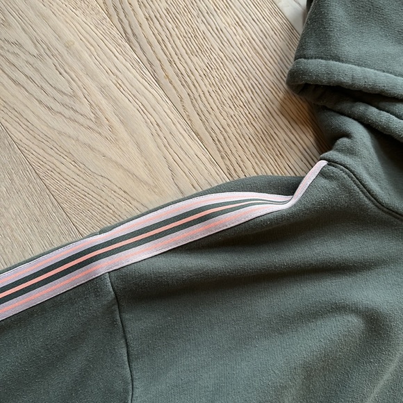 TNA green sweater in XS - Picture 2 of 4